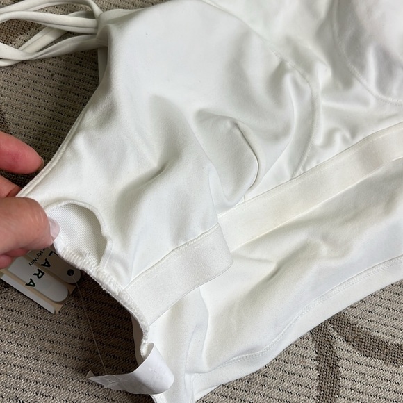 Halara White Double Straps Backless Twisted Workout Plus Size Cropped Tank Top - Picture 8 of 11